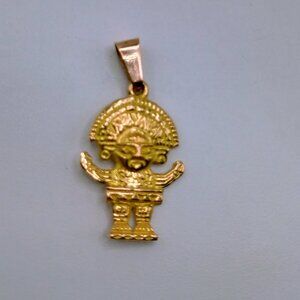 Peruvian Handmade Double-Sided Tumi Pendant 18k